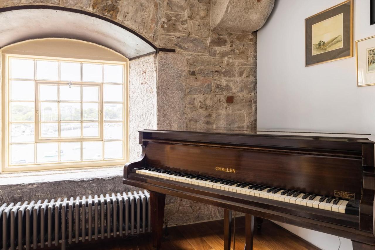 Luxury 2 Bed Apartment In Historic Royal William Yard Plymouth Eksteriør bilde