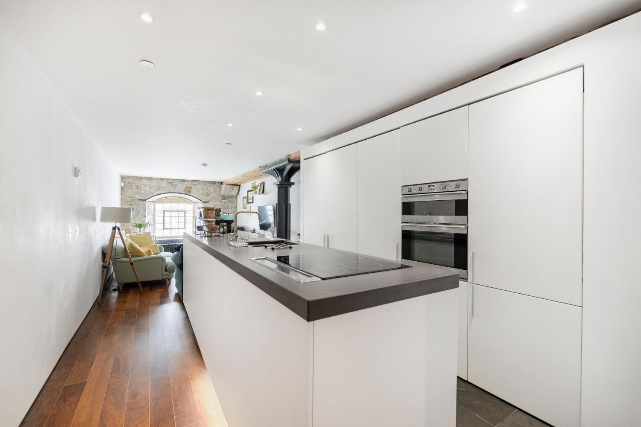 Luxury 2 Bed Apartment In Historic Royal William Yard Plymouth Eksteriør bilde